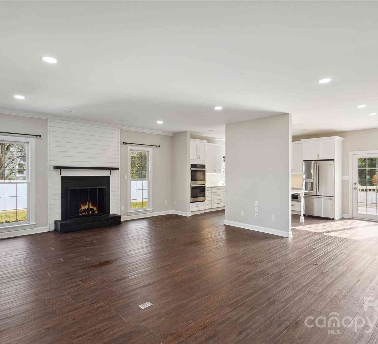 104 Vista Drive, Davidson, North Carolina image 12