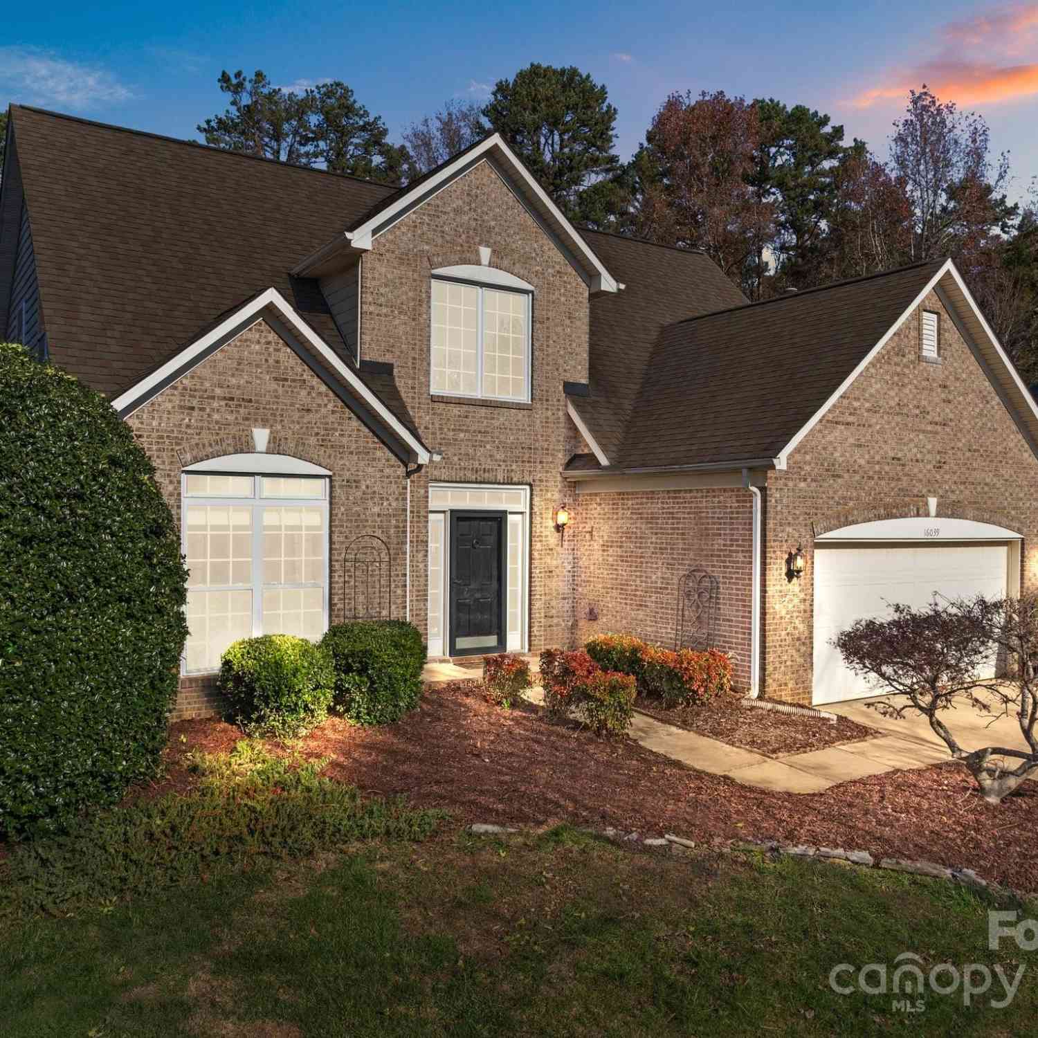 16039 Lavenham Road, Huntersville, North Carolina image 1