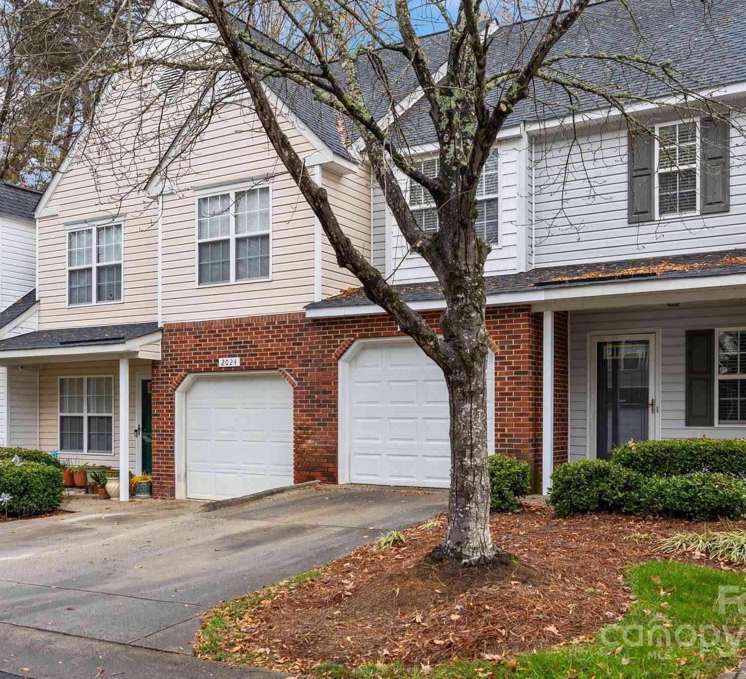 2022 University Heights Lane, Charlotte, North Carolina image 6