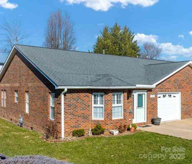 101 Carriage Station Drive, Marion, North Carolina image 4