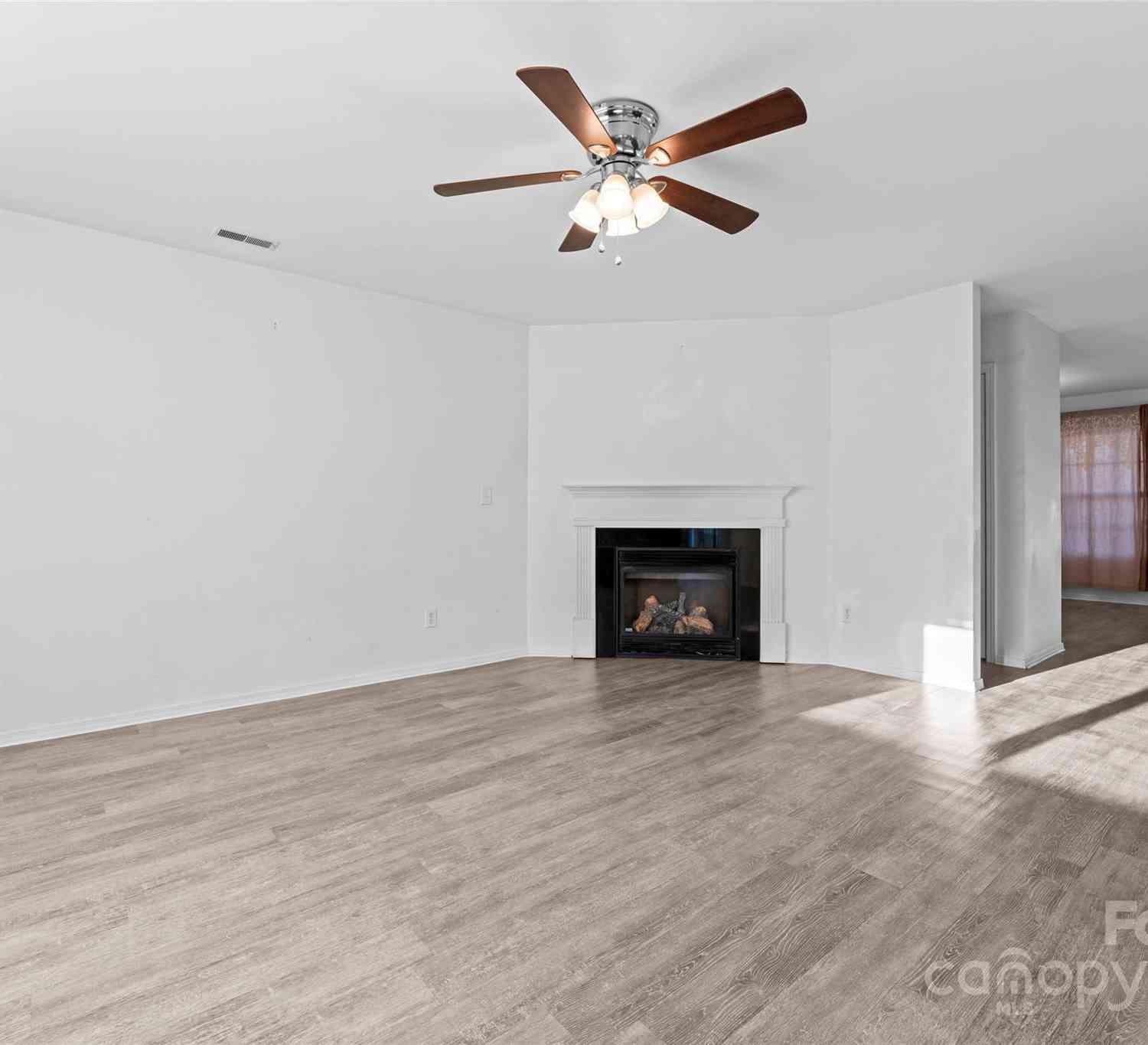 9321 Bayview Parkway, Charlotte, North Carolina image 8