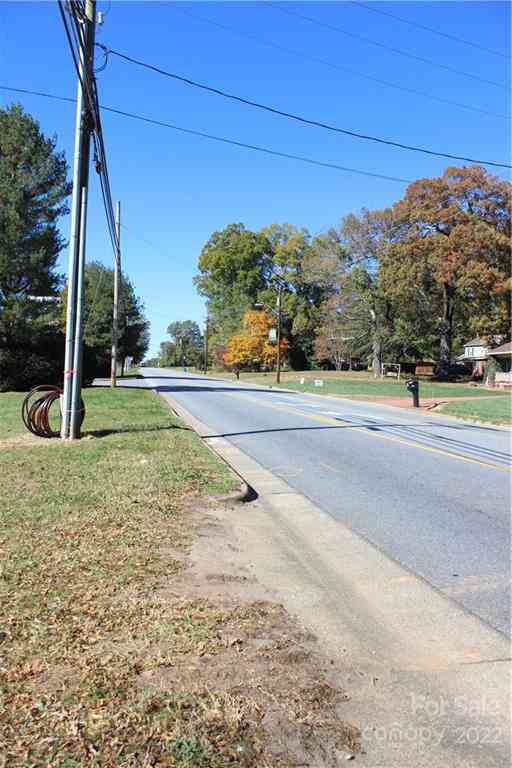 9B & 9C Main Avenue, Taylorsville, North Carolina image 4