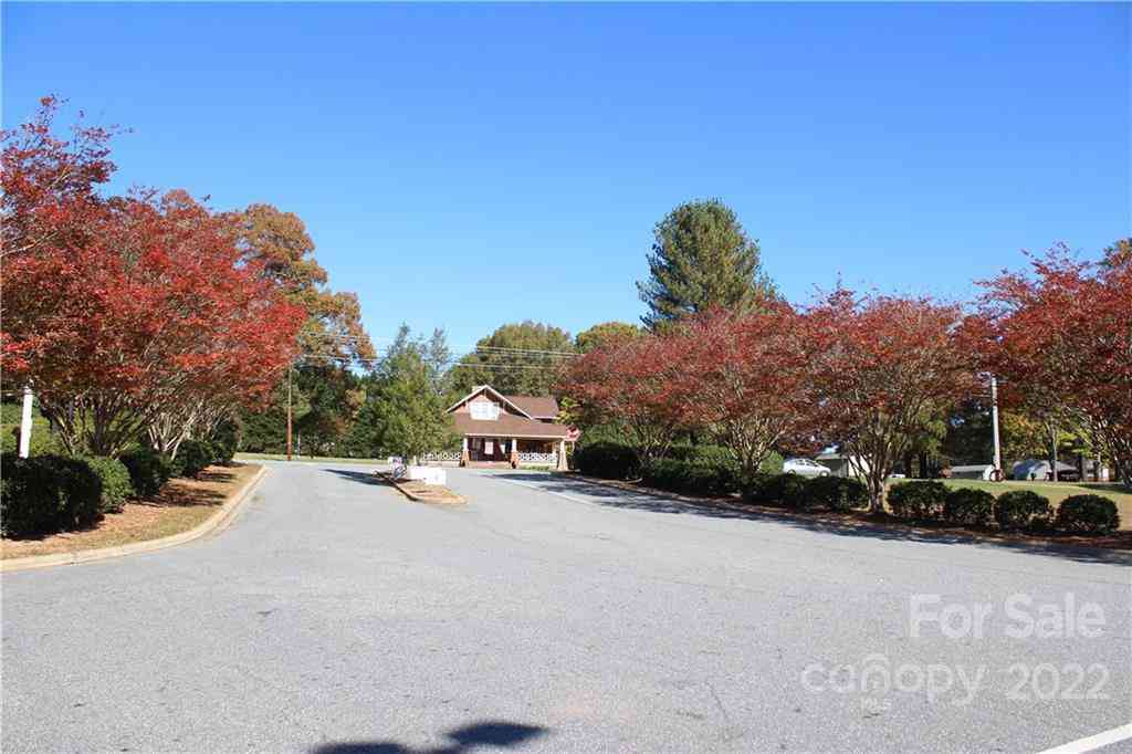 9B & 9C Main Avenue, Taylorsville, North Carolina image 27