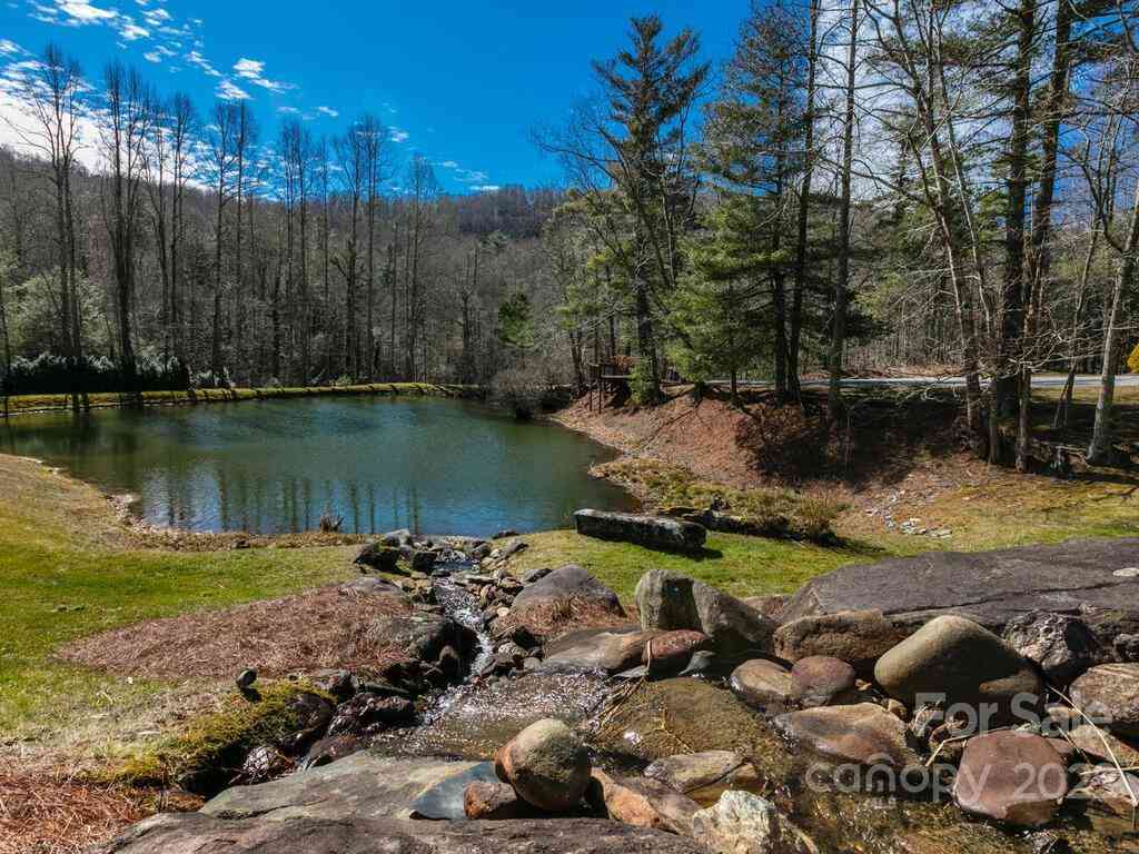 686 Crossvine Trail #4A-C, Laurel Park, North Carolina image 4