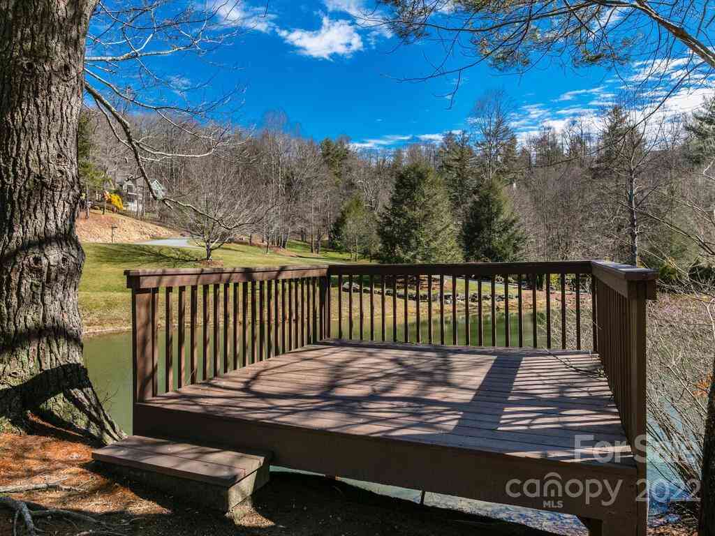 8F Red Bud Lane #8F, Laurel Park, North Carolina image 6