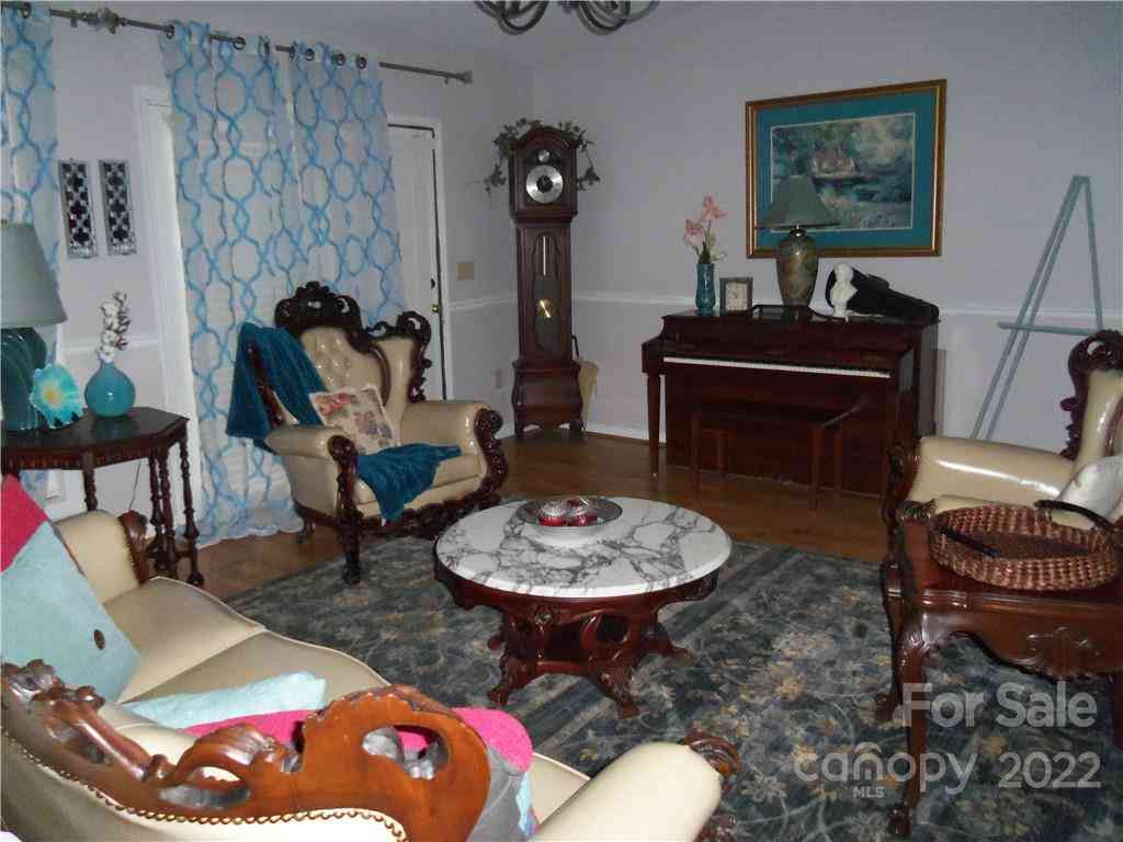 675 Harris Street, Spruce Pine, North Carolina image 31