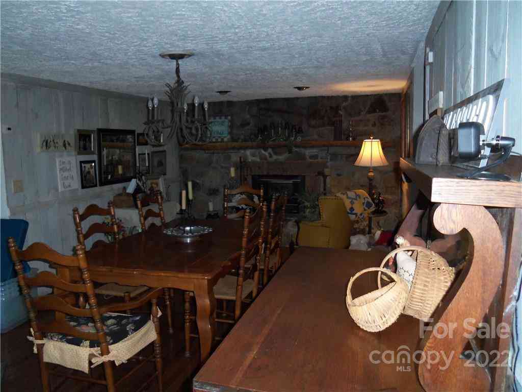 675 Harris Street, Spruce Pine, North Carolina image 37