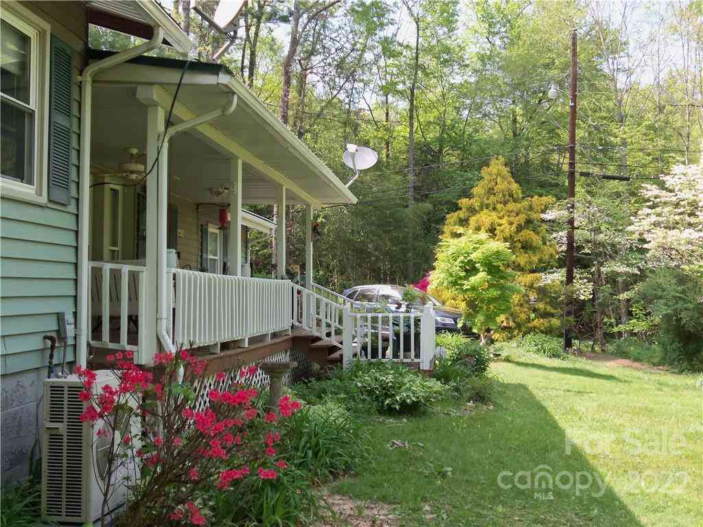 675 Harris Street, Spruce Pine, North Carolina image 17