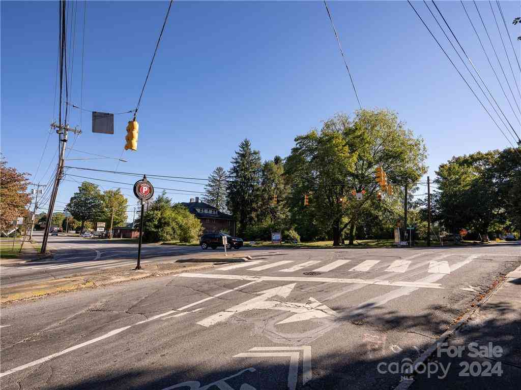 99 Walnut Street, Waynesville, North Carolina image 43