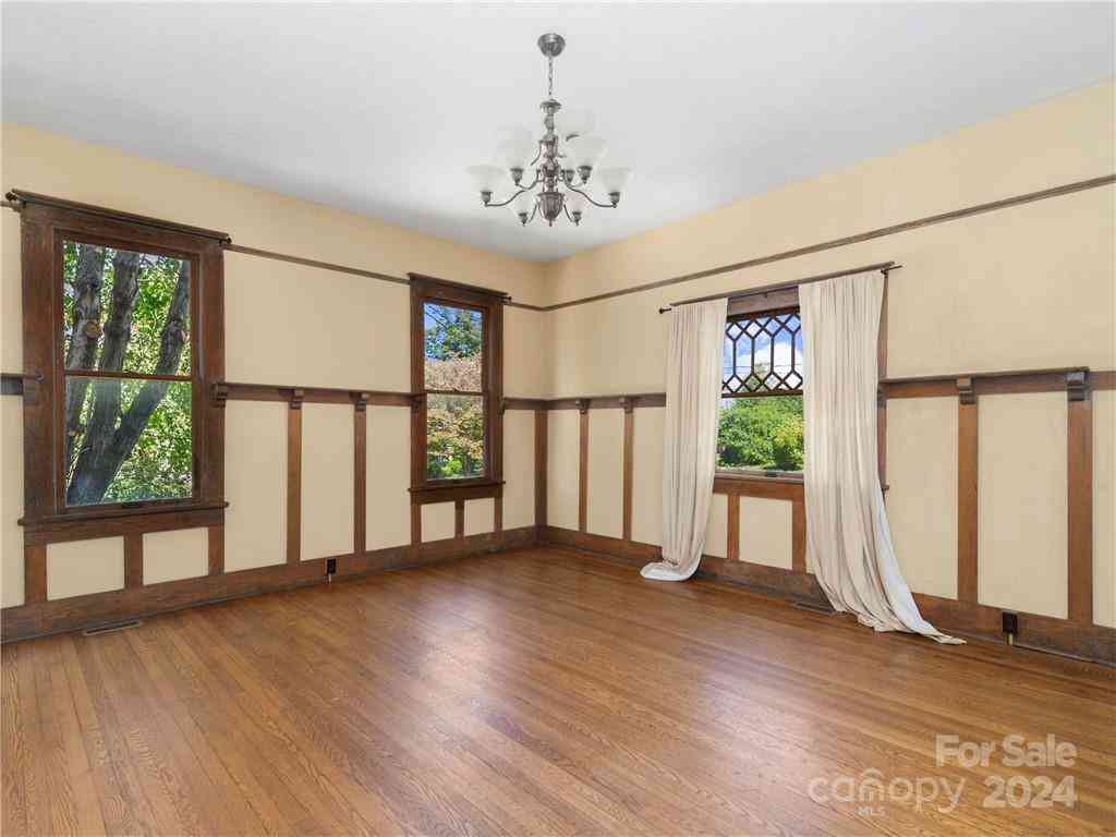 99 Walnut Street, Waynesville, North Carolina image 19