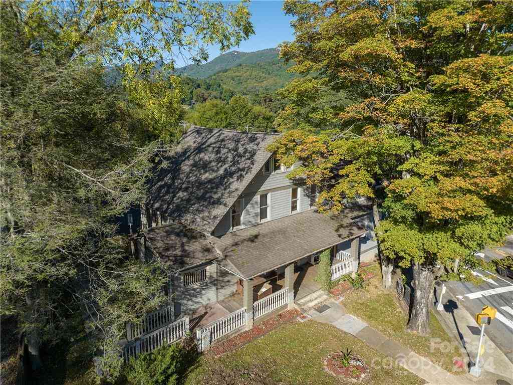 99 Walnut Street, Waynesville, North Carolina image 34