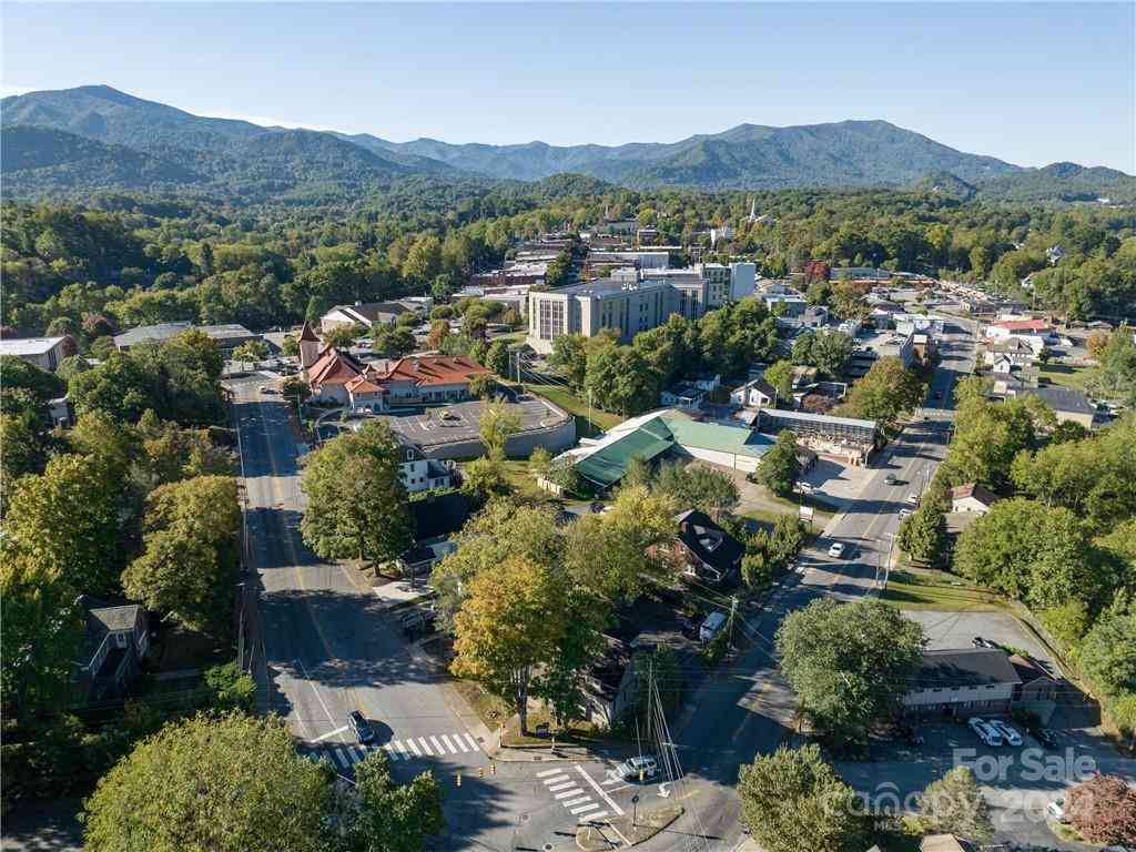 99 Walnut Street, Waynesville, North Carolina image 39