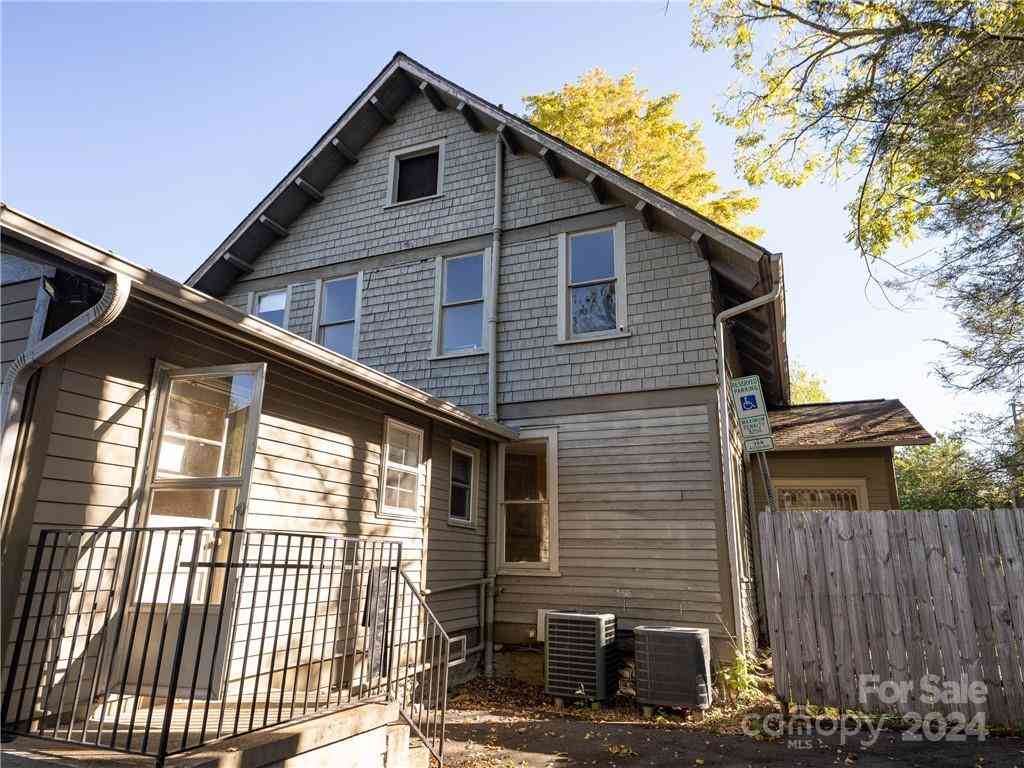 99 Walnut Street, Waynesville, North Carolina image 33