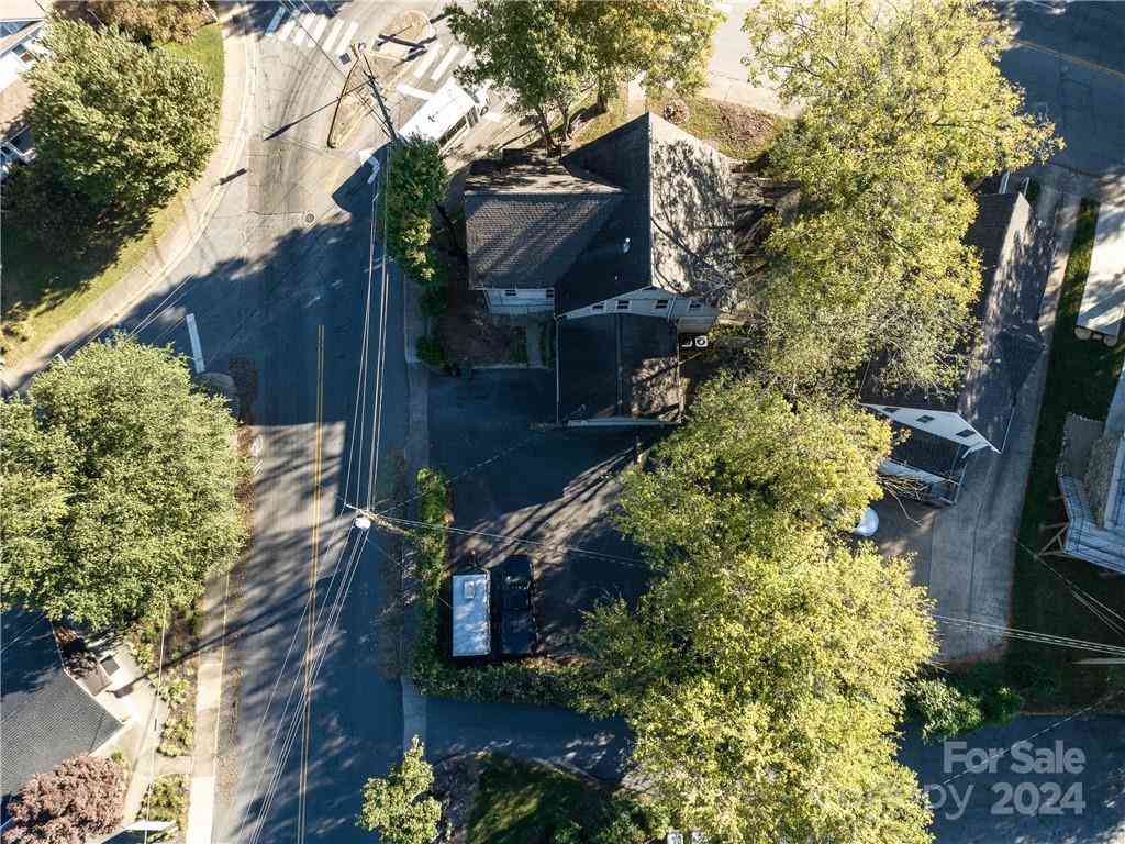 99 Walnut Street, Waynesville, North Carolina image 29