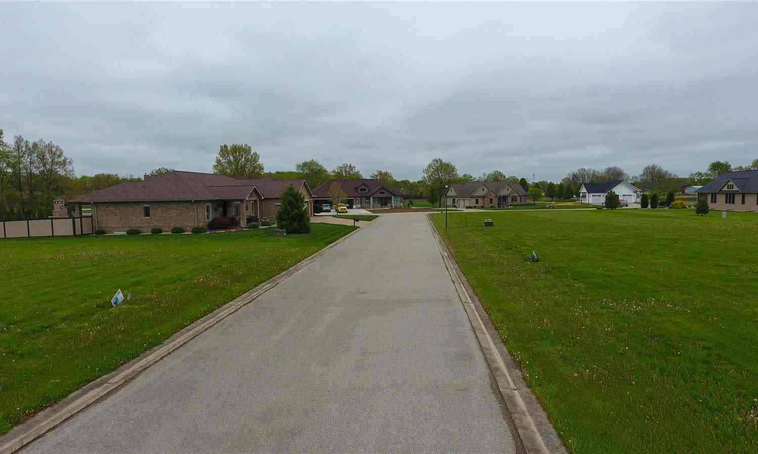 995 Alicia Way, Staunton, Illinois image 6