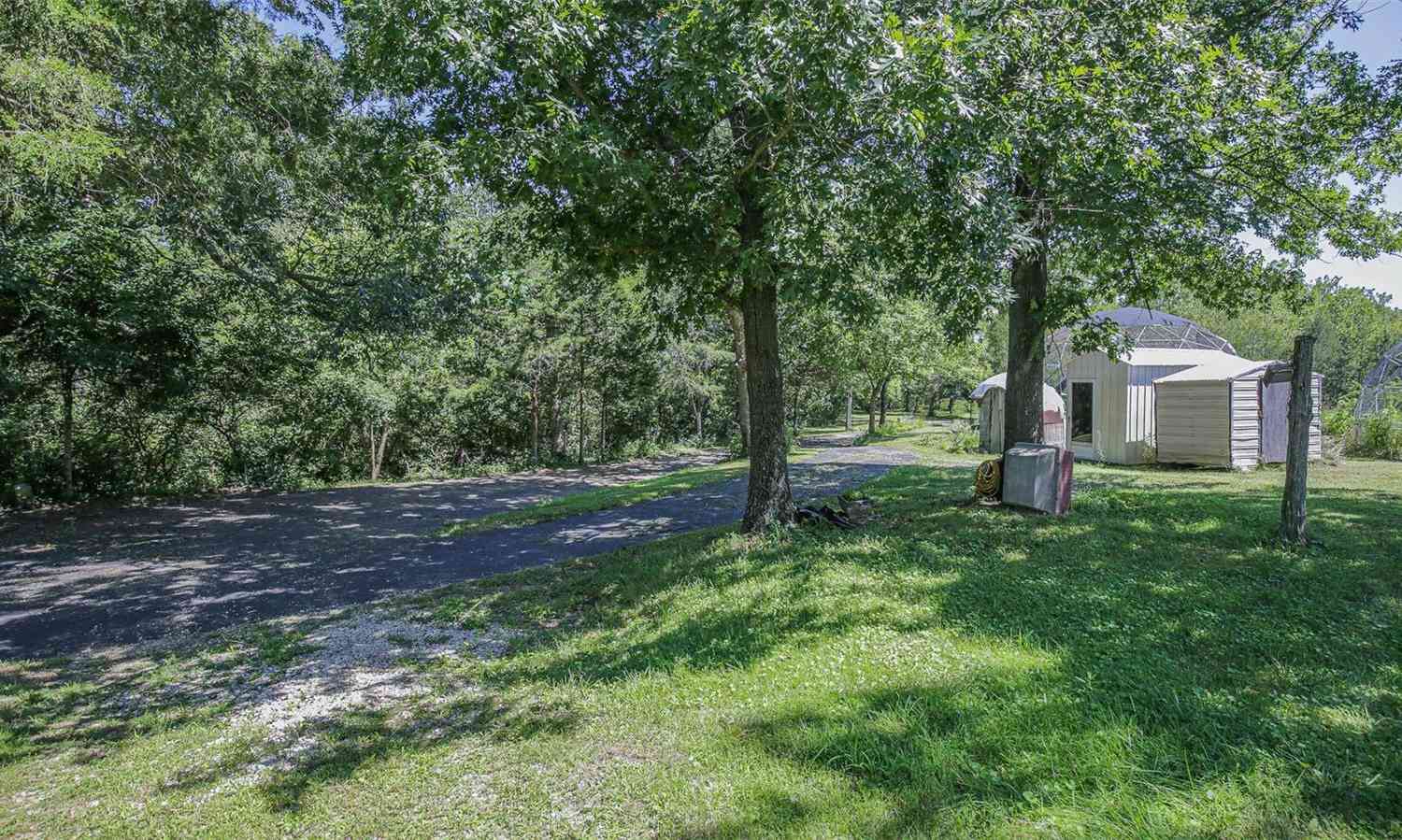 3340 Stone House Road, De Soto, Missouri image 9