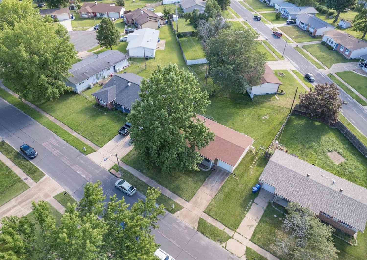 680 Charvel Dr, Florissant, Missouri image 31