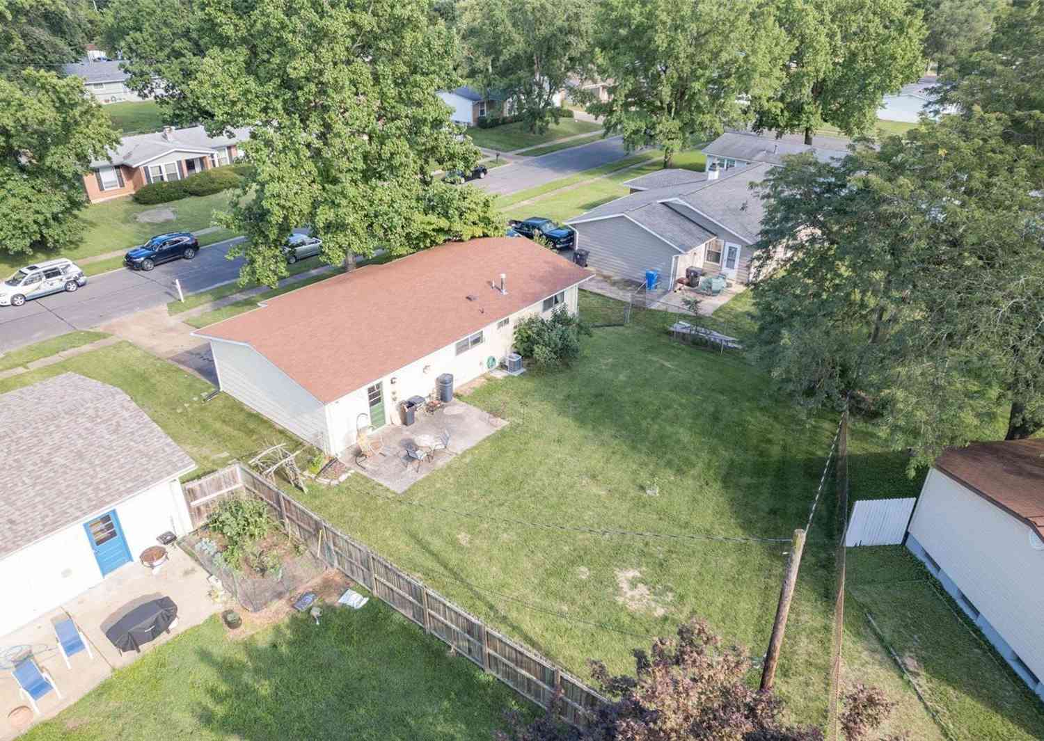 680 Charvel Dr, Florissant, Missouri image 33