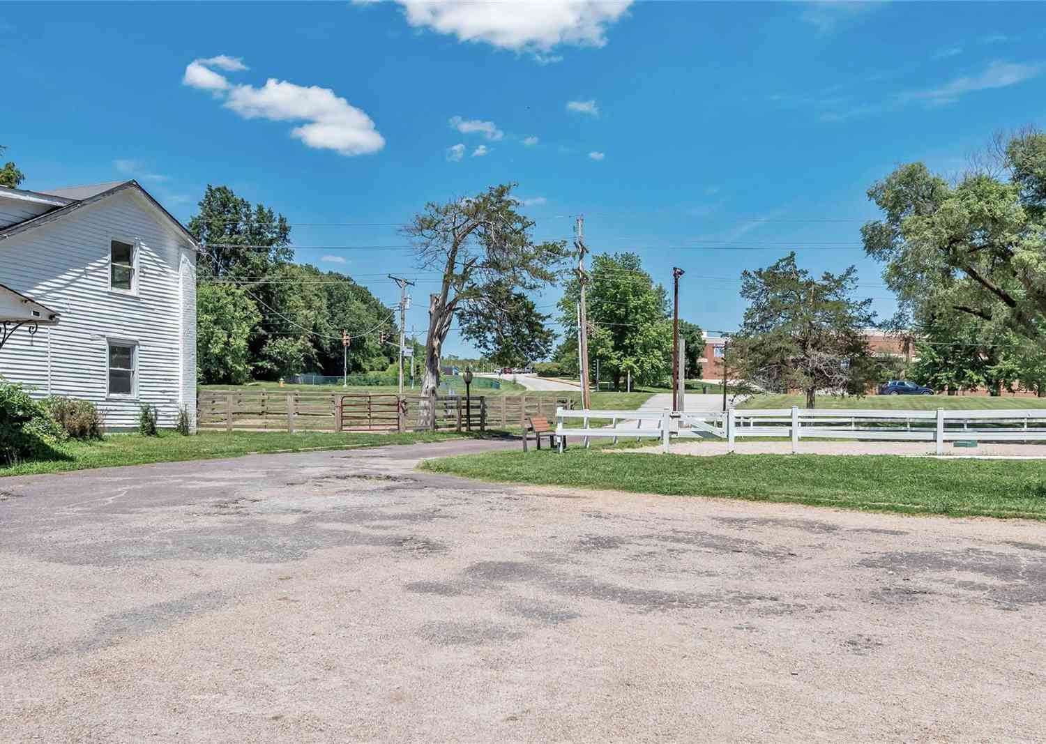 2315 Baxter Road, Chesterfield, Missouri image 9