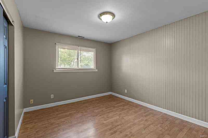 1395 Bluebird Drive, Florissant, Missouri image 15