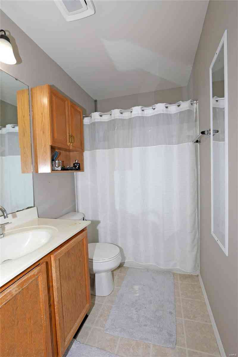 4344 Bristol View Court, Saint Louis, Missouri image 12