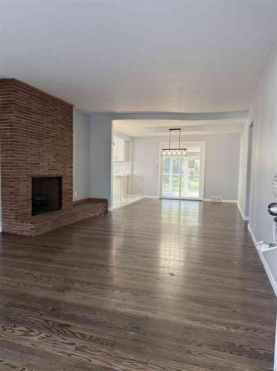 7459 Ahern Avenue, Saint Louis, Missouri image 3