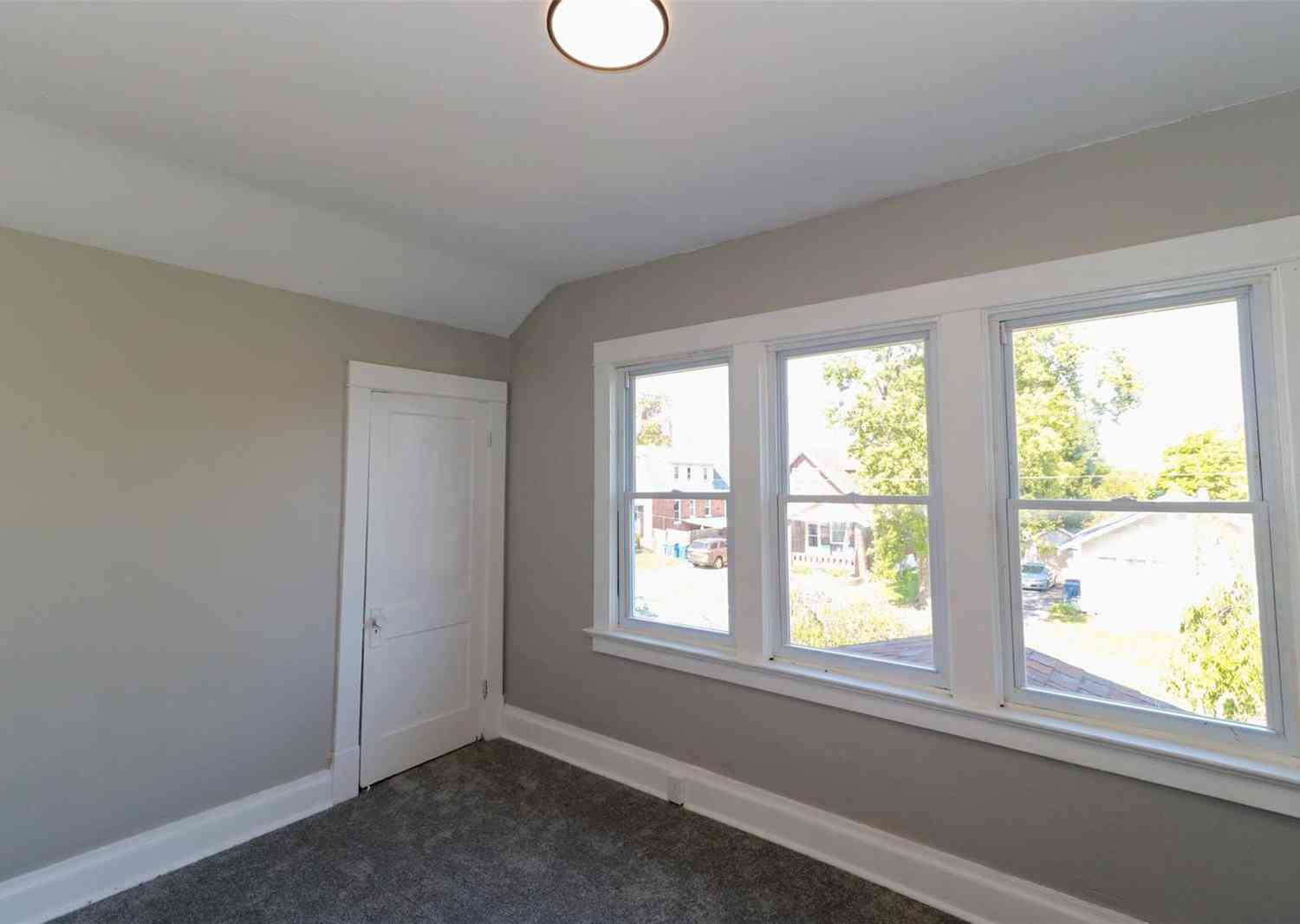 8820 Windom Avenue, Saint Louis, Missouri image 31