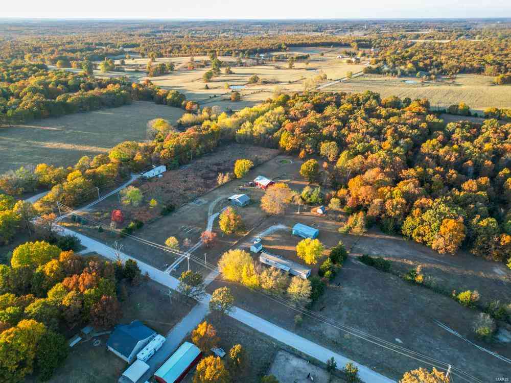 31278 Nodaway Drive, Lebanon, Missouri image 9