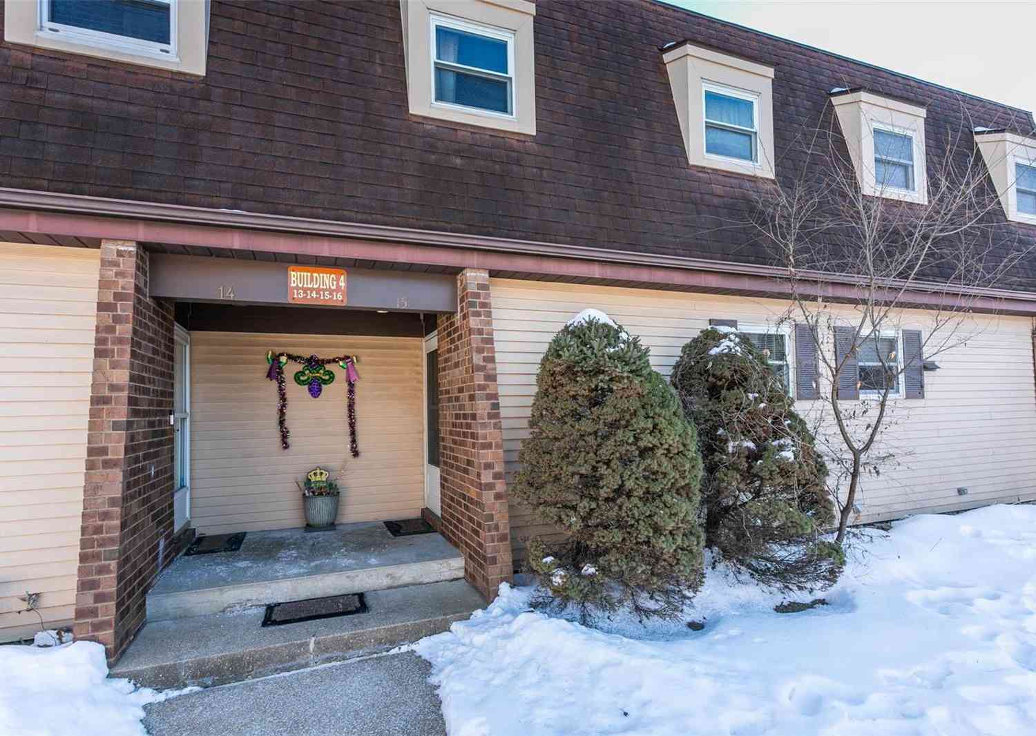 15 Dorset Court, Edwardsville, Illinois image 1