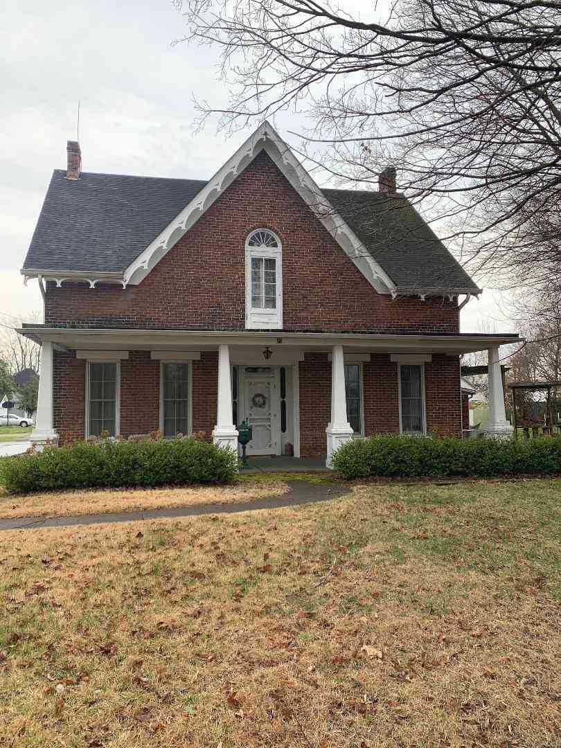 25 W Chestnut Street, North Vernon, Indiana image 1