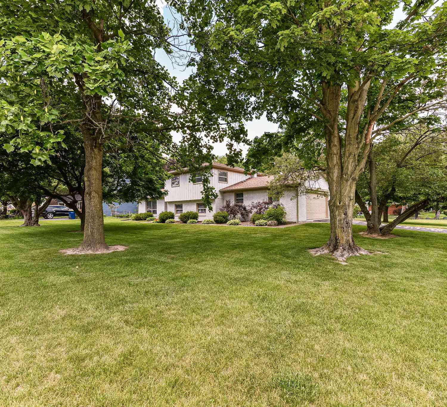 12 Bexhill Drive, Carmel, Indiana image 36