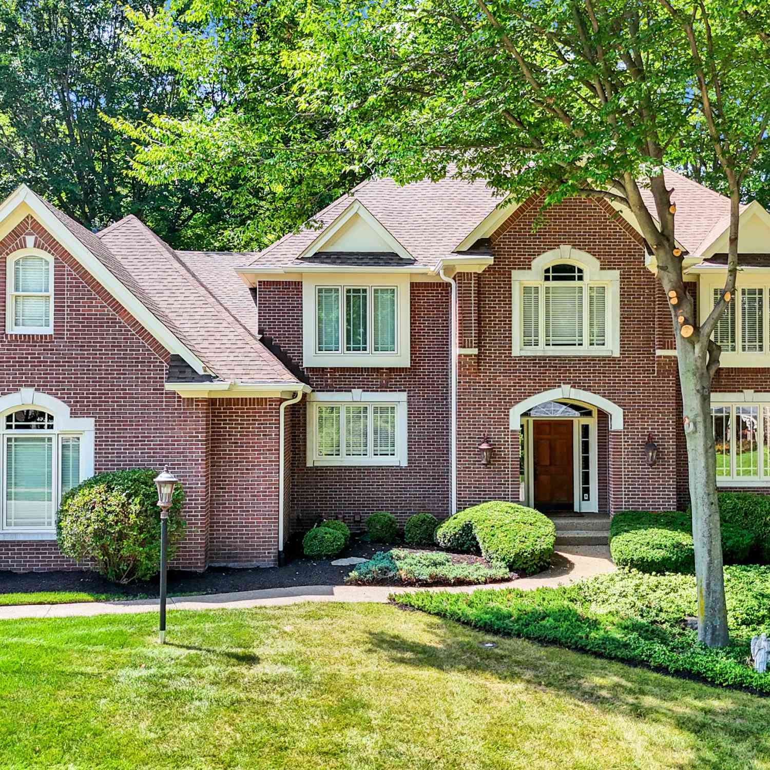 12138 Pebblepointe Pass, Carmel, Indiana image 1