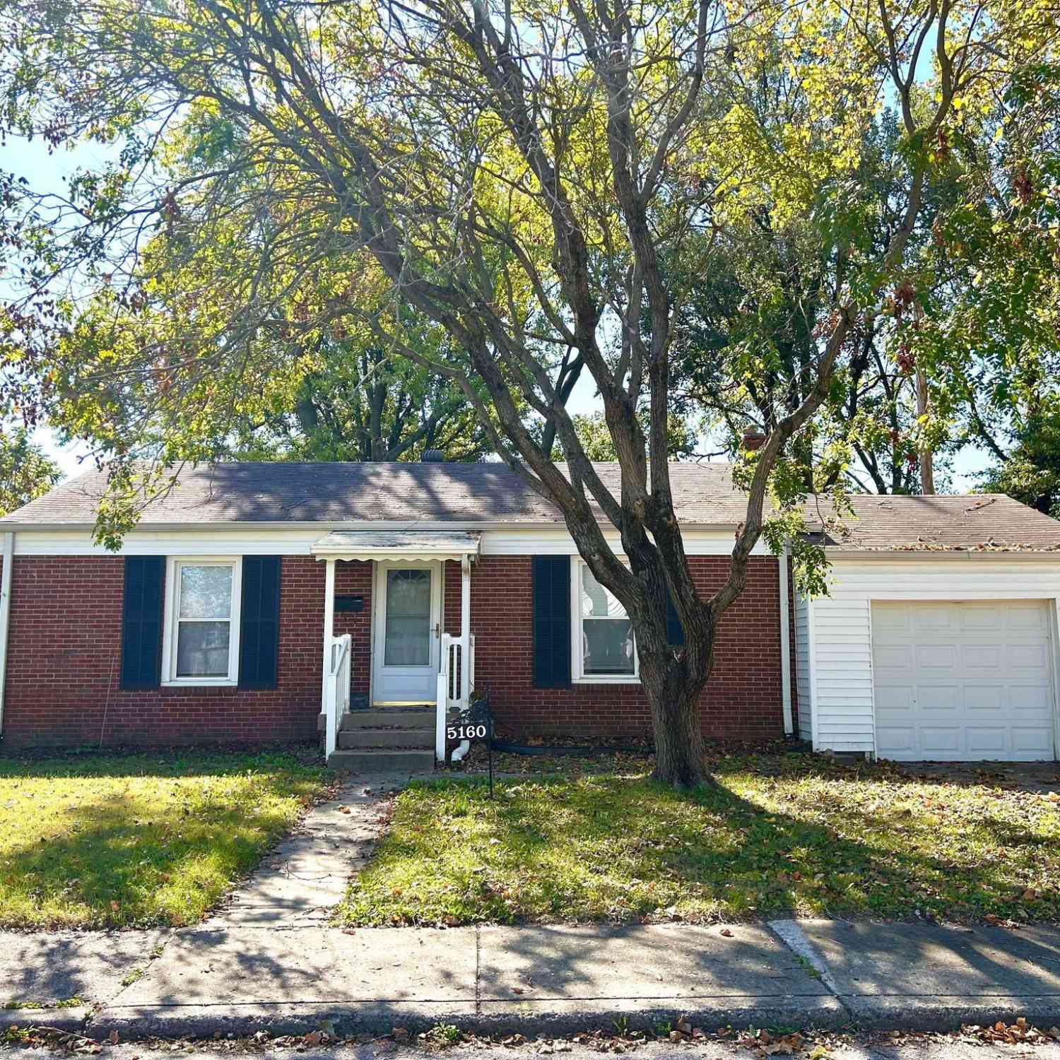 5160 Atherton S Drive, Indianapolis, Indiana image 1