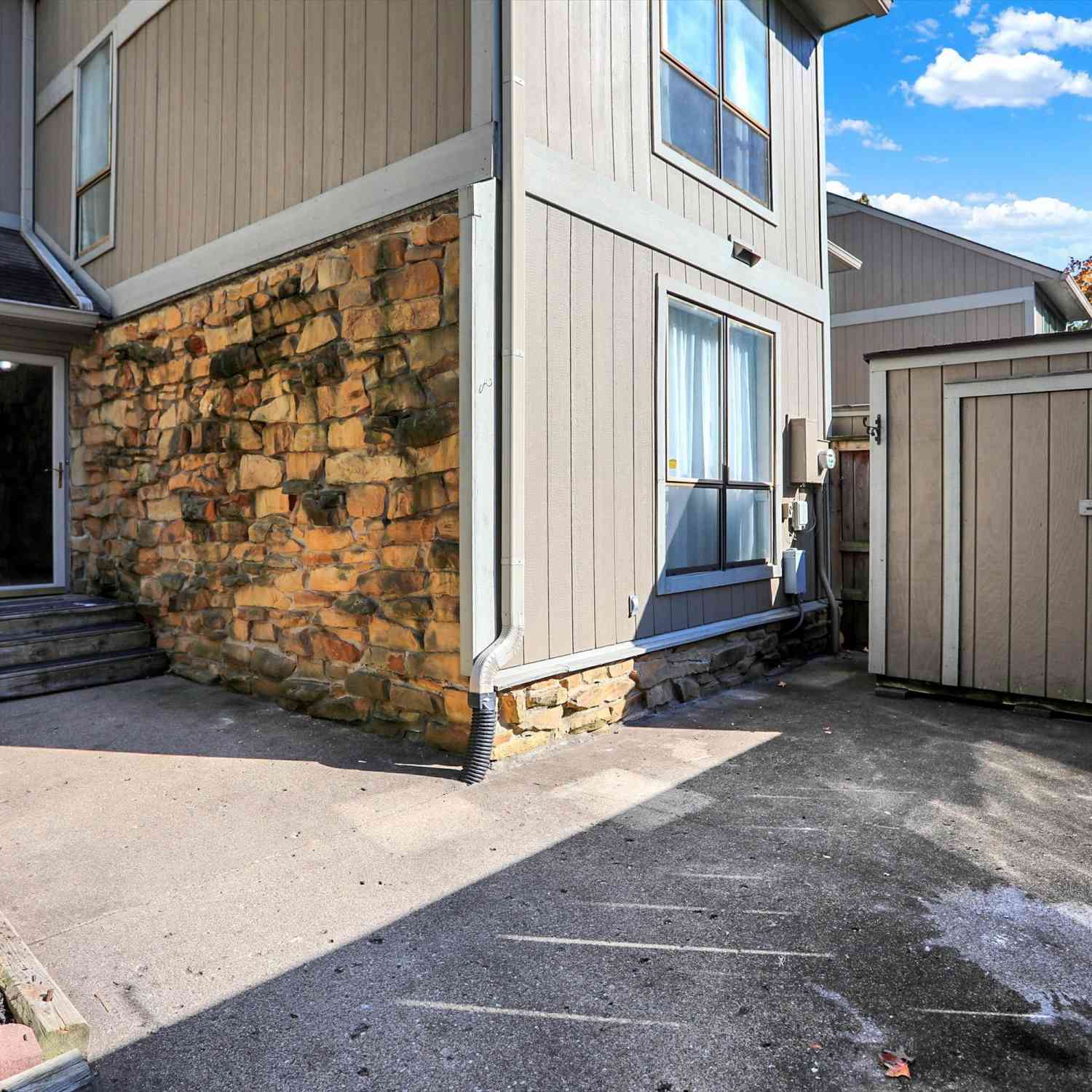 4239 Larkspur Trace, Indianapolis, Indiana image 2