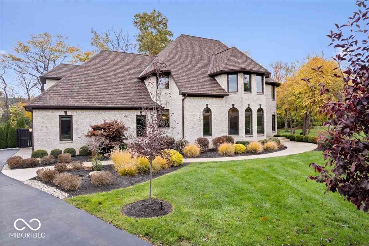 10723 Chase Court, Fishers, Indiana image 4