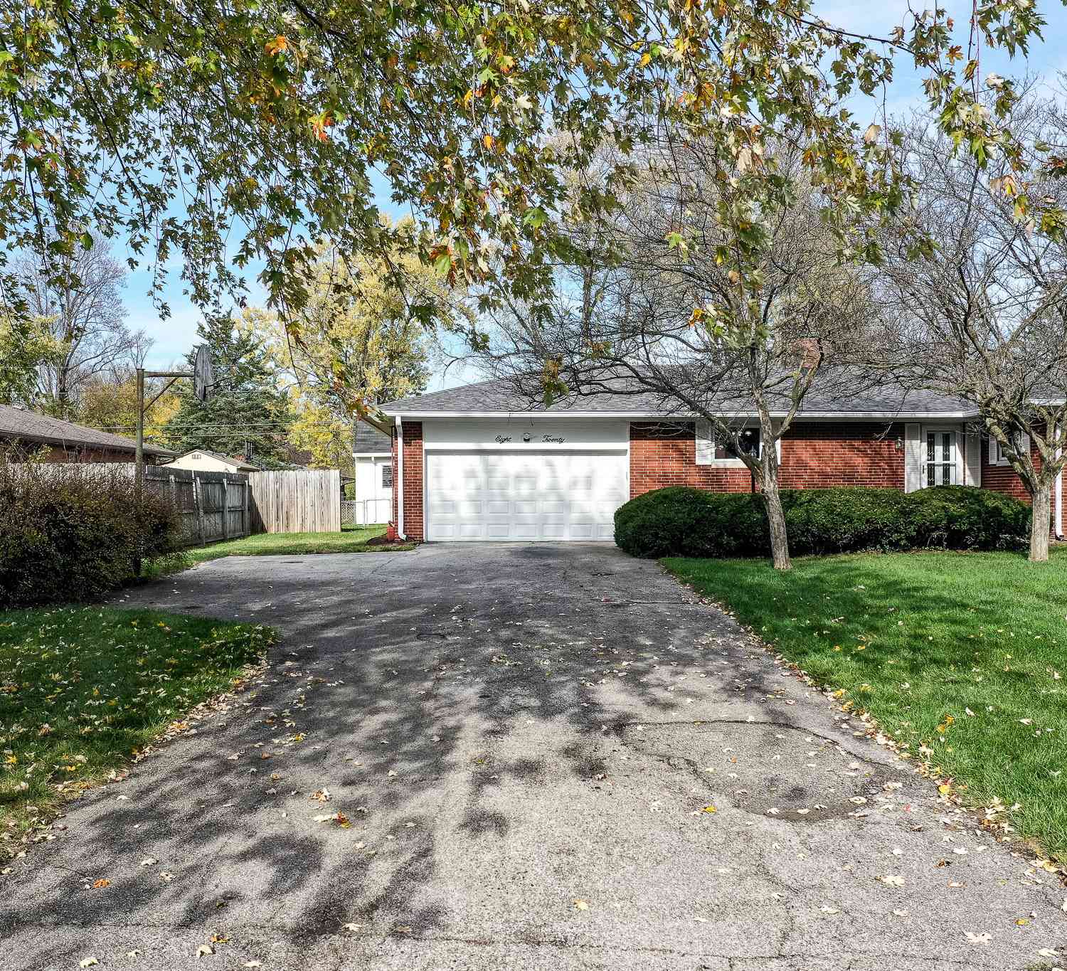 820 Clossey Drive, Indianapolis, Indiana image 1