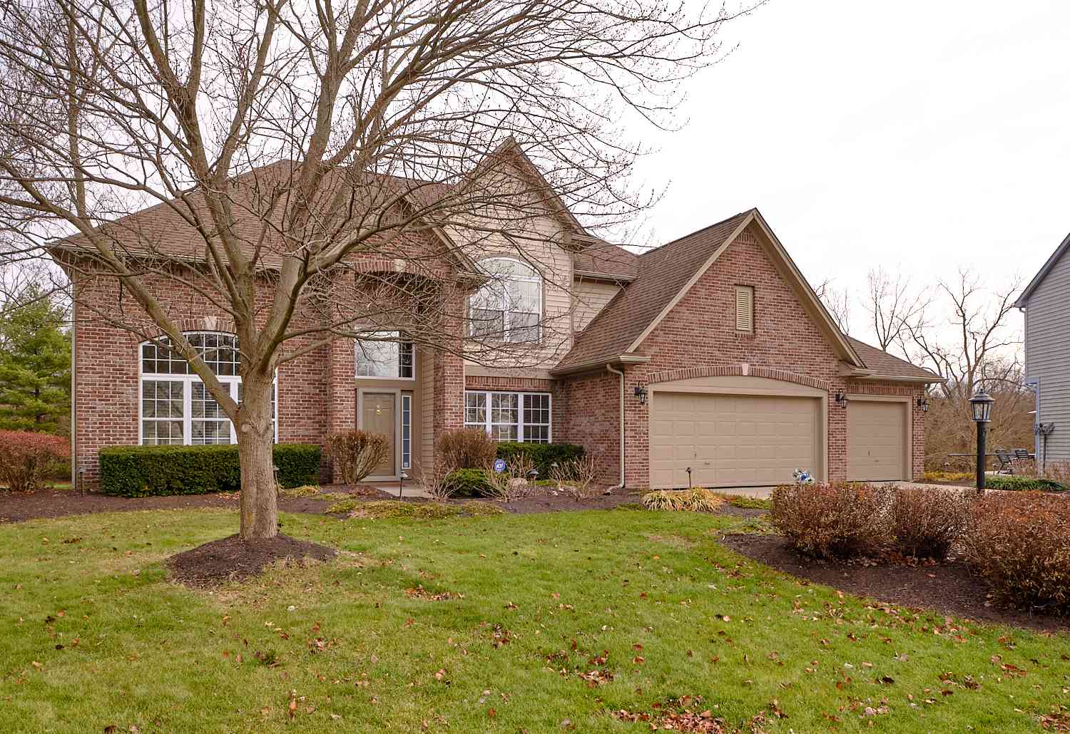 11181 Ridgewater Circle, Fishers, Indiana image 2