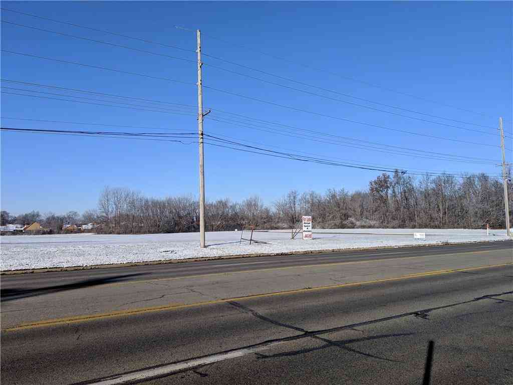241 N Scatterfield Road, Anderson, Indiana image 4