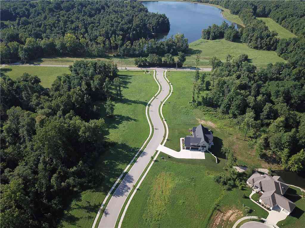 1877 Tipton Pointe Court, Columbus, Indiana image 7