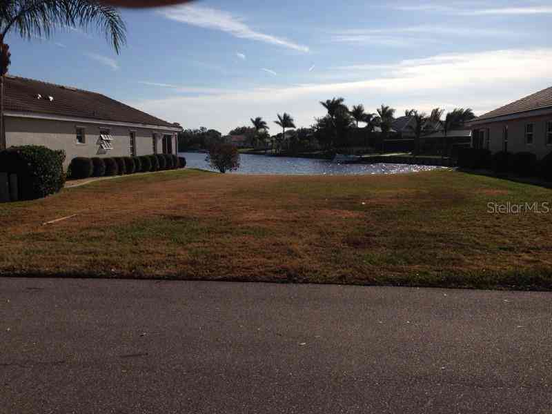 12952 SW Doug Drive, LAKE SUZY, Florida image 5
