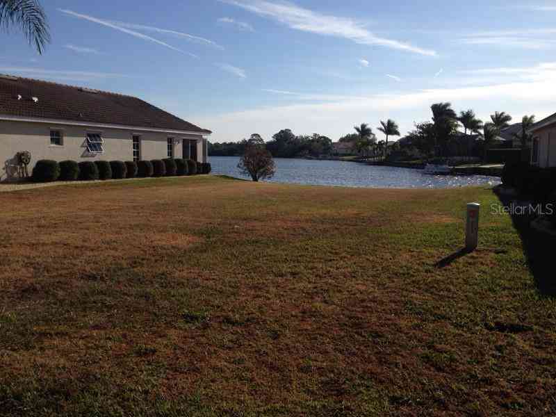 12952 SW Doug Drive, LAKE SUZY, Florida image 4
