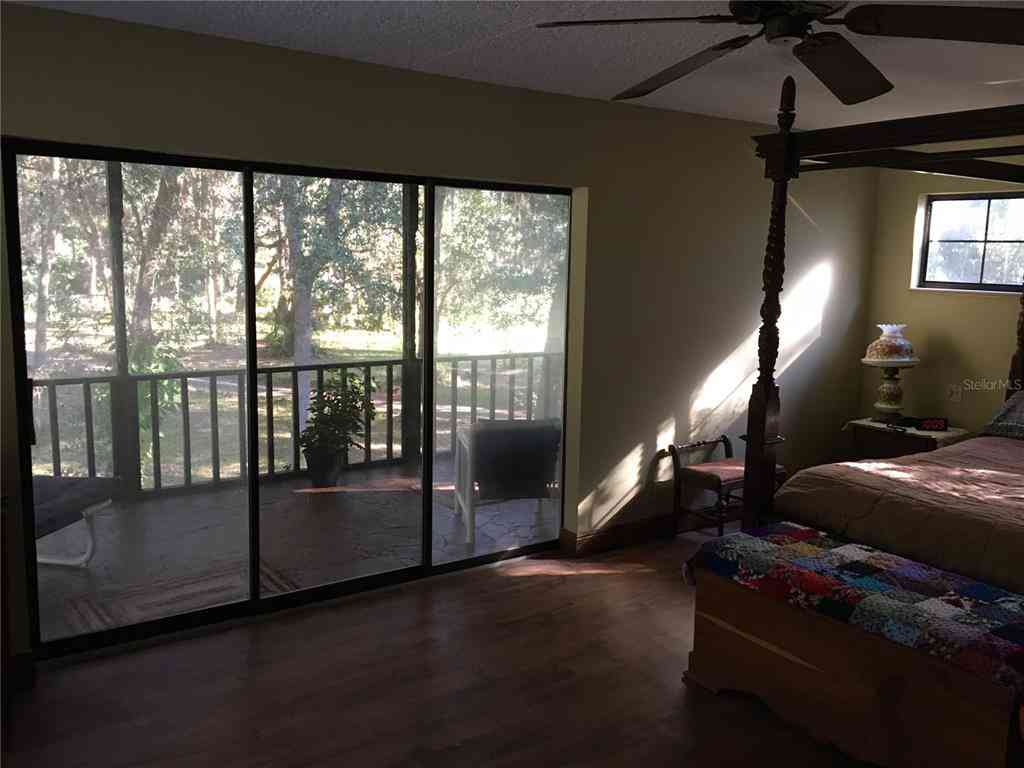 2436 Cr 416n, Lake Panasoffkee, Florida image 13