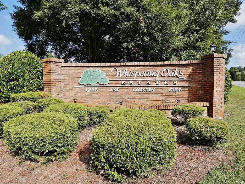 Cedarfield Drive, DADE CITY, Florida image 2