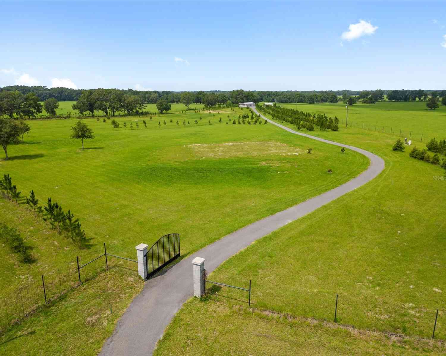 16470 N Us Highway 27, WILLISTON, Florida image 36