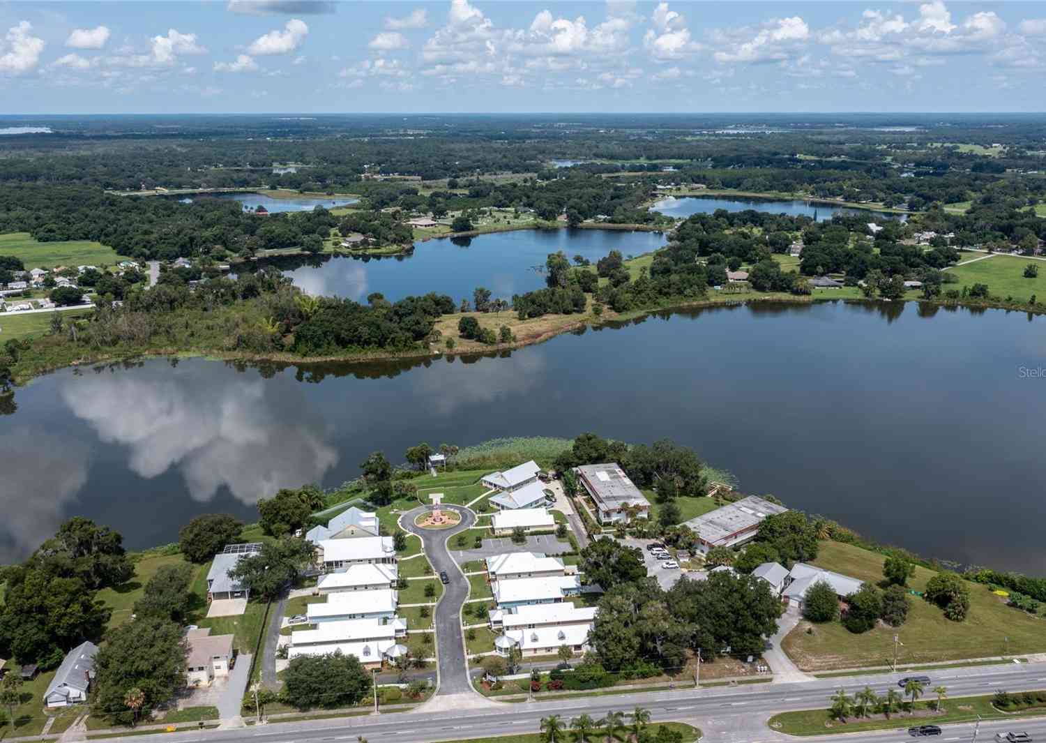 Private Drive, Umatilla, Florida image 7