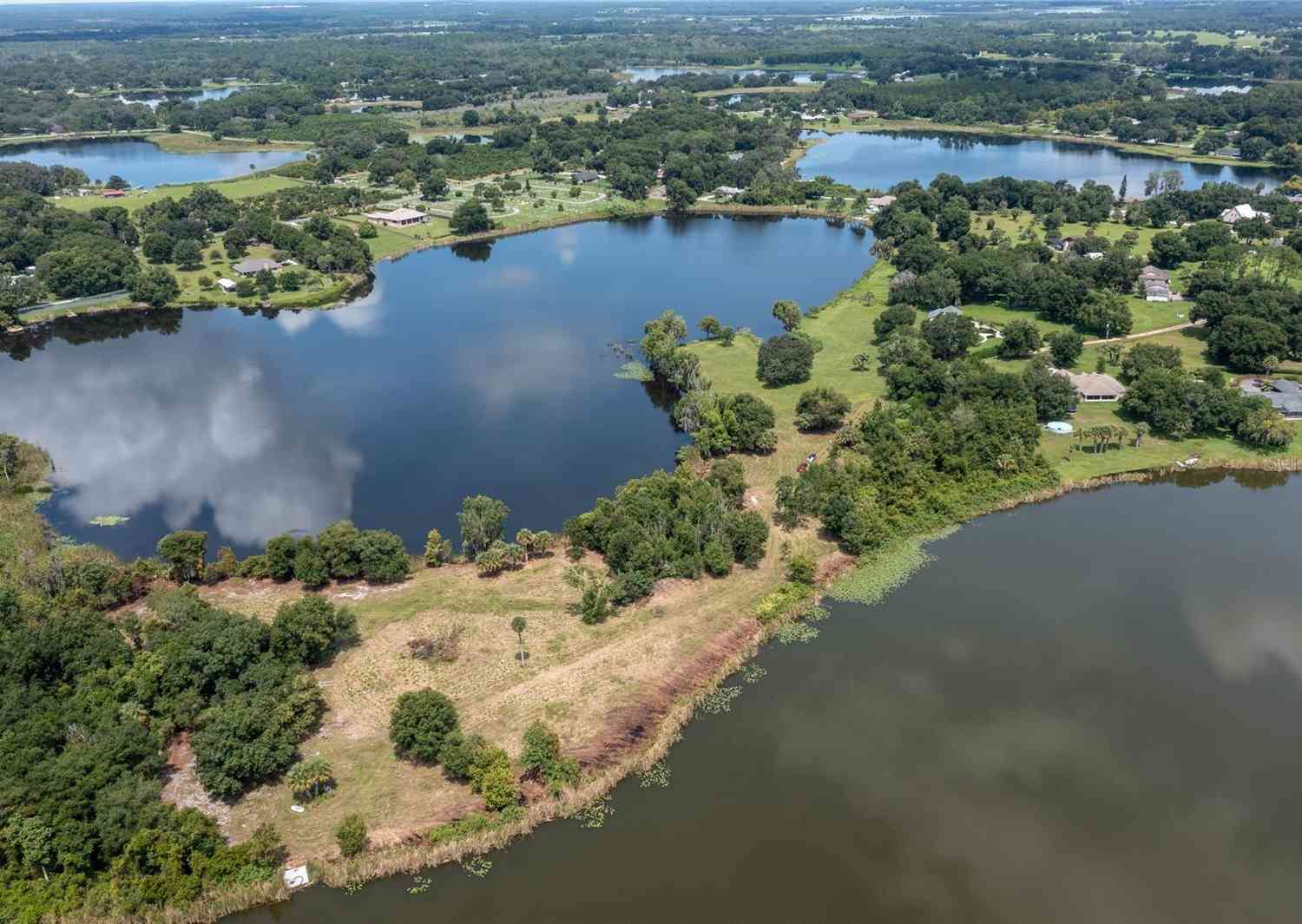 Private Drive, Umatilla, Florida image 1