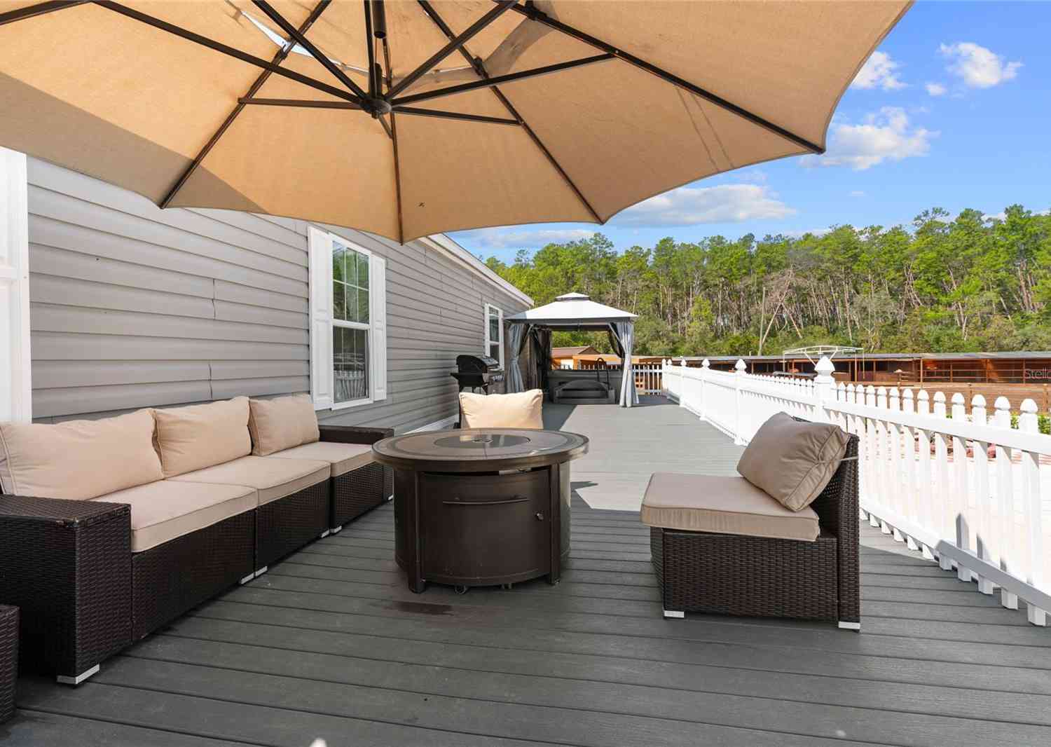 14181 SE 211th Court, Umatilla, Florida image 16