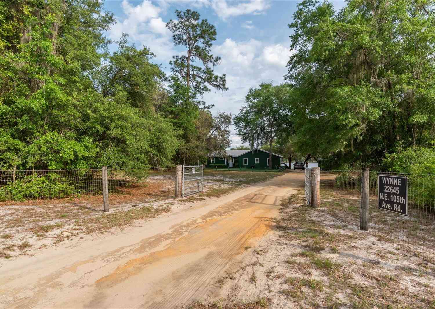 22649 NE 105th Avenue Road, FORT MC COY, Florida image 33