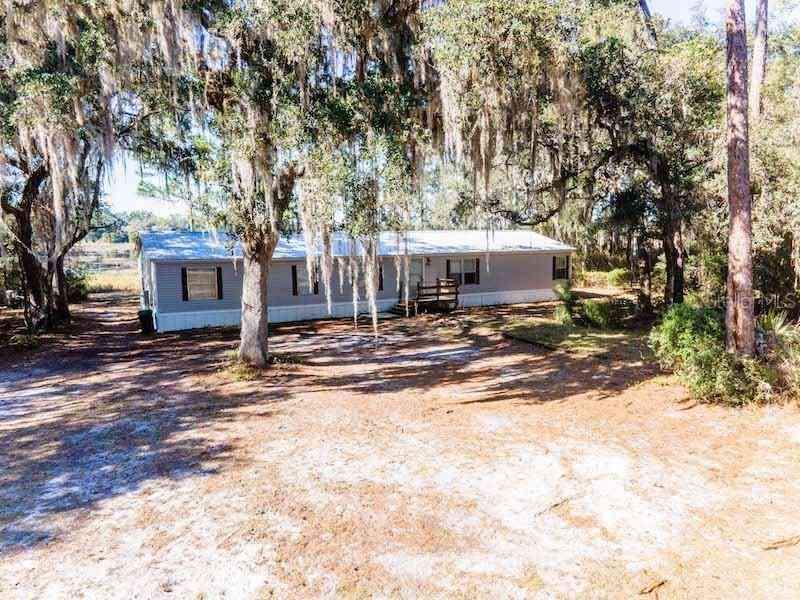 23720 NE 130th Court Road, FORT MC COY, Florida image 1