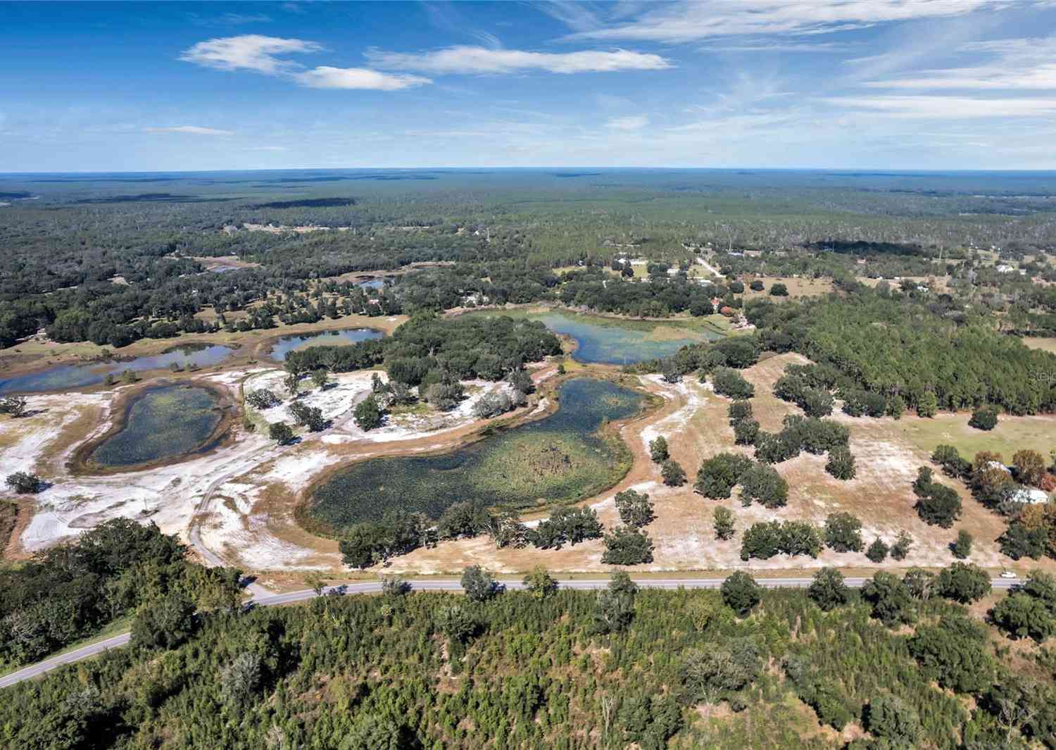 Se 180 Street Road, Umatilla, Florida image 12